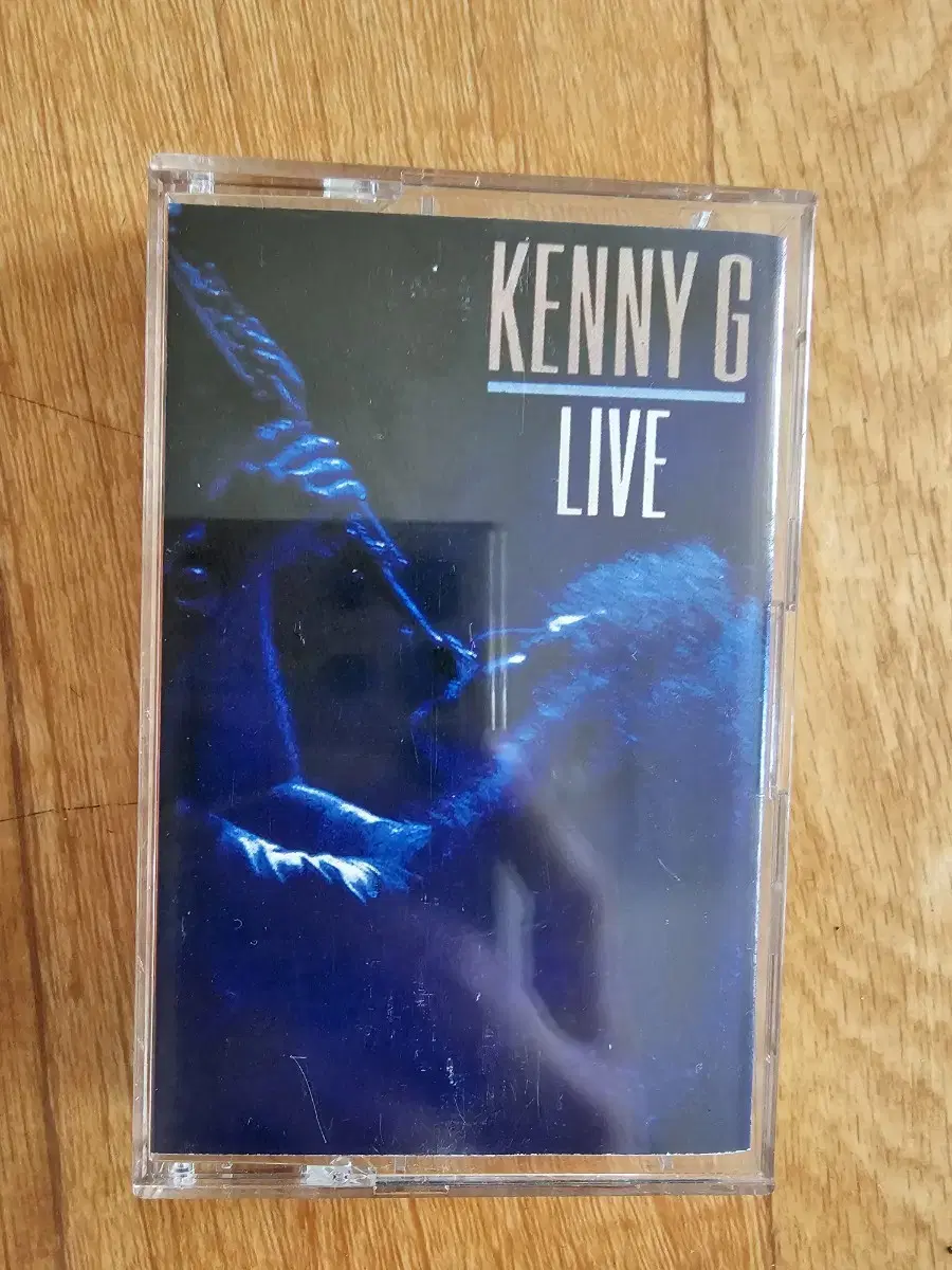 Kenny G Live 카세트 테이프 판매합니다.